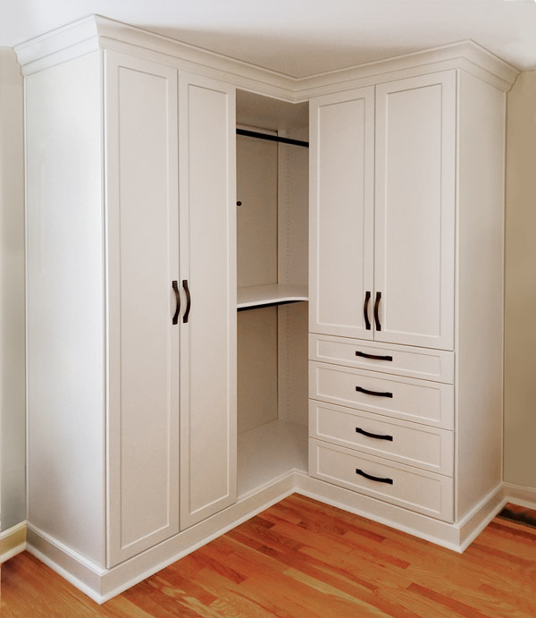 Closet Landing